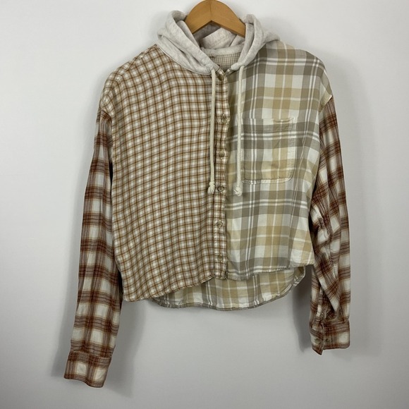 American Eagle Outfitters Tops - American Eagle Cropped Flannel Hoodie Shirt Plaid Distressed Womens Medium